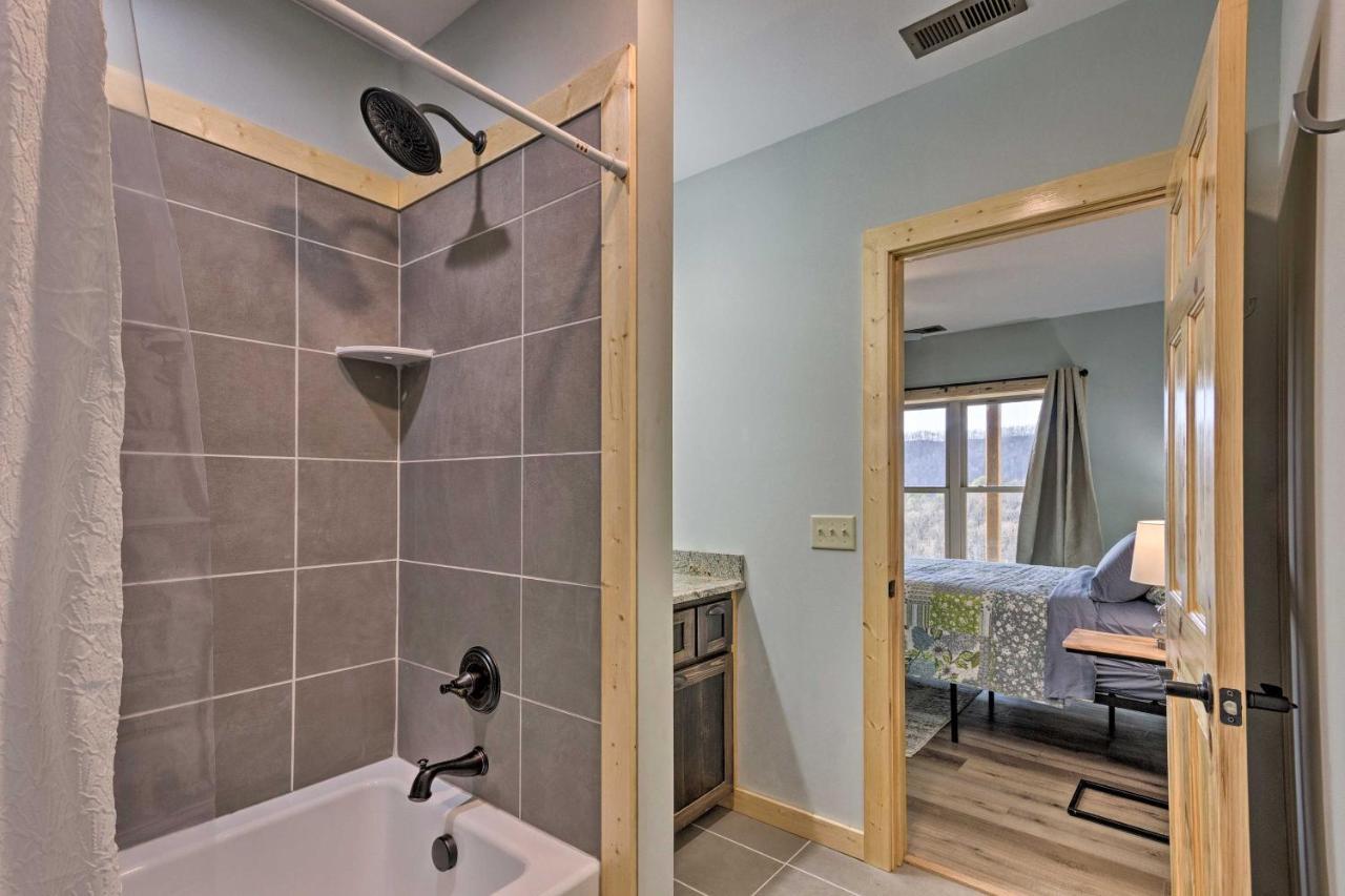 Hilltop Cabin On 5 Acres With Hot Tub And Waterfall! Bryson City Zewnętrze zdjęcie