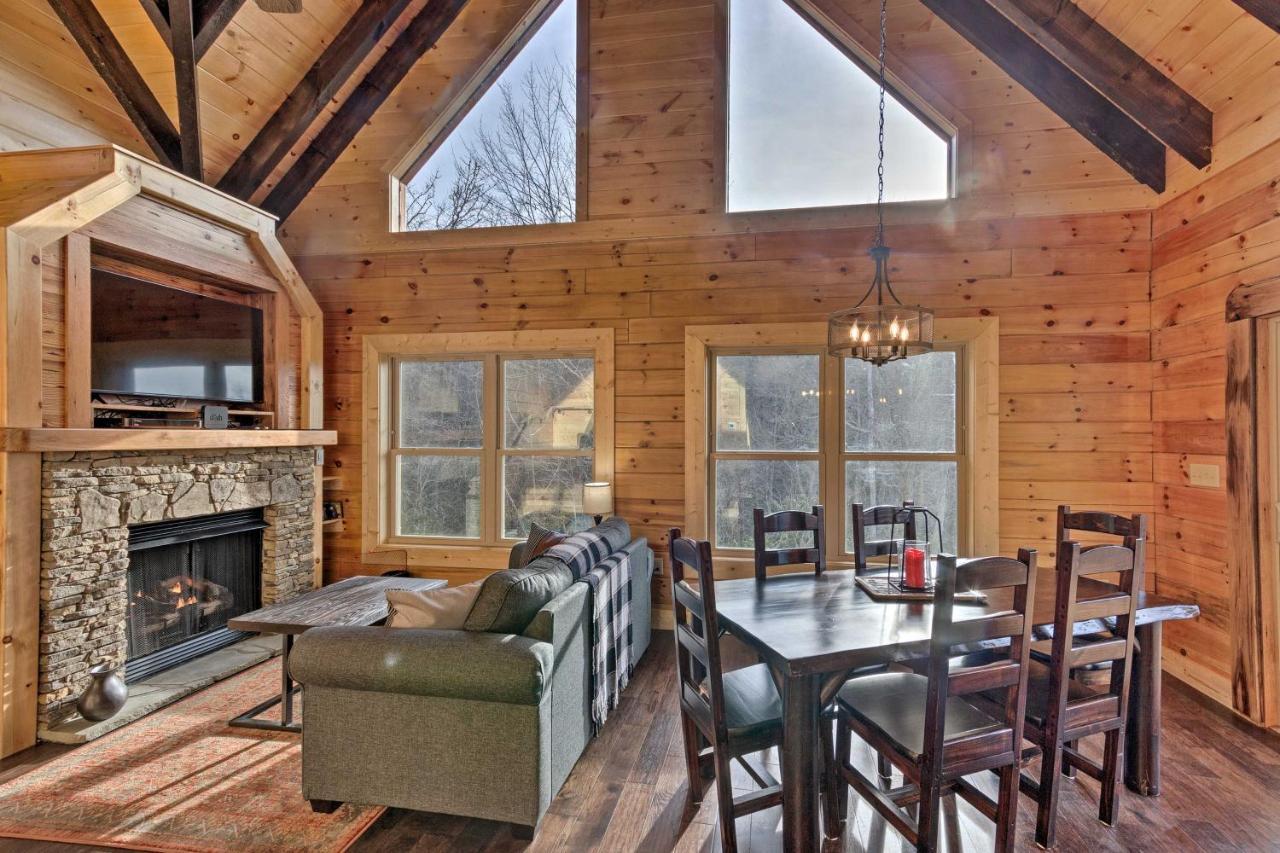 Hilltop Cabin On 5 Acres With Hot Tub And Waterfall! Bryson City Zewnętrze zdjęcie