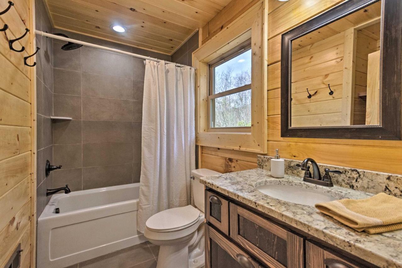 Hilltop Cabin On 5 Acres With Hot Tub And Waterfall! Bryson City Zewnętrze zdjęcie