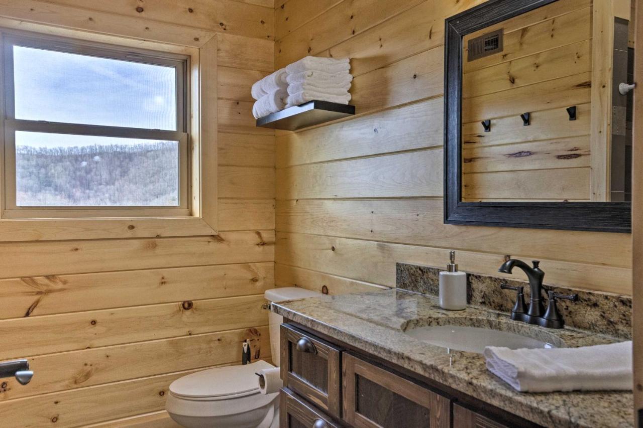 Hilltop Cabin On 5 Acres With Hot Tub And Waterfall! Bryson City Zewnętrze zdjęcie