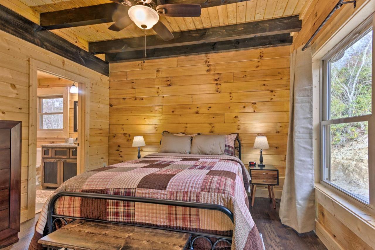 Hilltop Cabin On 5 Acres With Hot Tub And Waterfall! Bryson City Zewnętrze zdjęcie