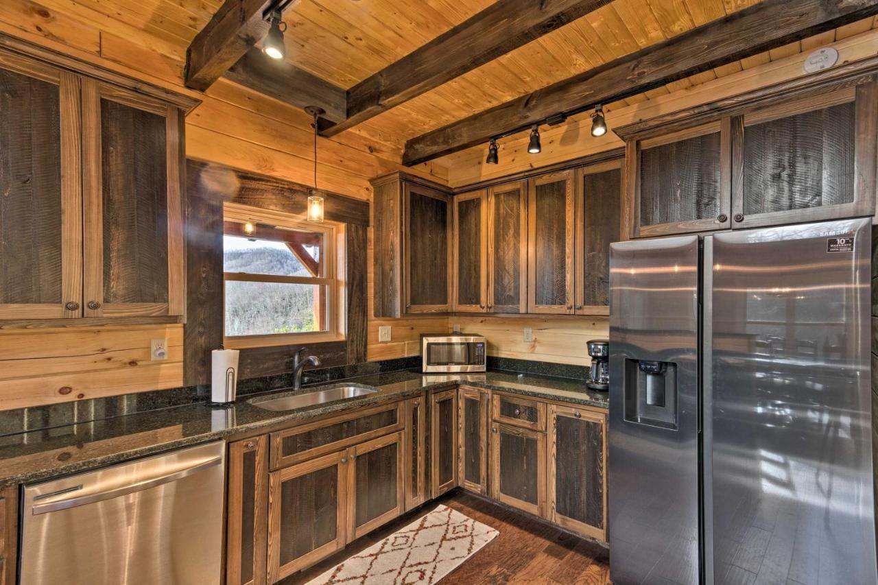 Hilltop Cabin On 5 Acres With Hot Tub And Waterfall! Bryson City Zewnętrze zdjęcie