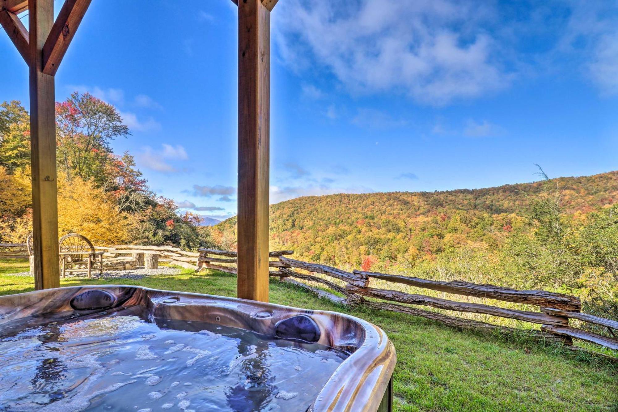 Hilltop Cabin On 5 Acres With Hot Tub And Waterfall! Bryson City Zewnętrze zdjęcie